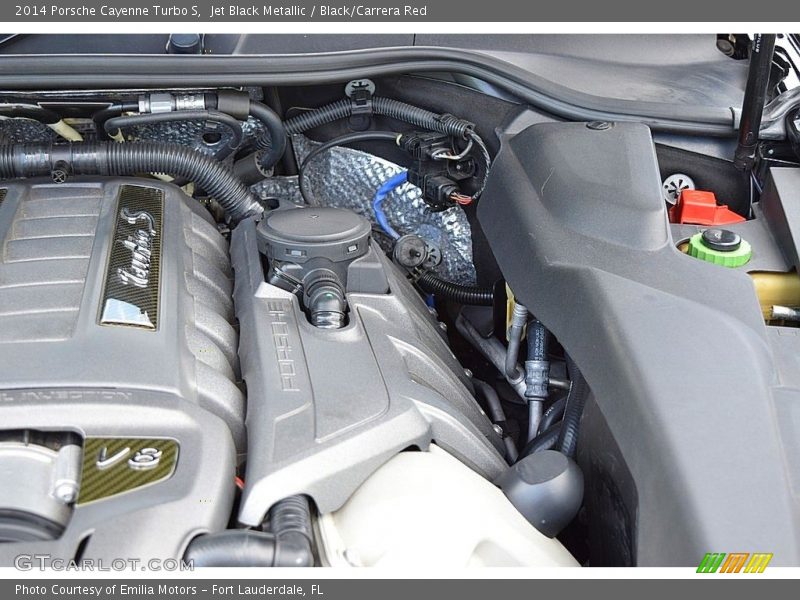 Jet Black Metallic / Black/Carrera Red 2014 Porsche Cayenne Turbo S