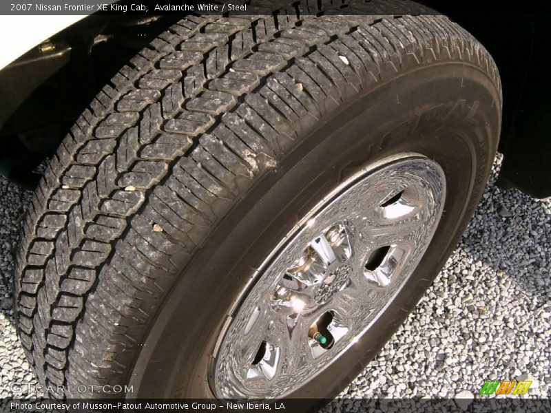 Avalanche White / Steel 2007 Nissan Frontier XE King Cab