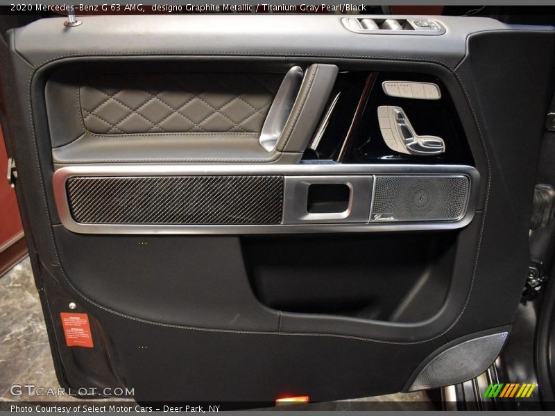 designo Graphite Metallic / Titanium Gray Pearl/Black 2020 Mercedes-Benz G 63 AMG