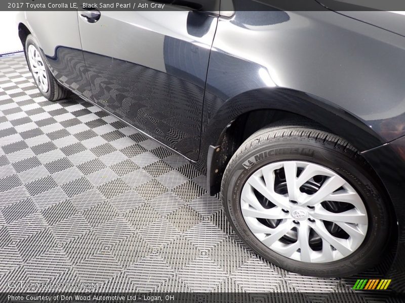Black Sand Pearl / Ash Gray 2017 Toyota Corolla LE