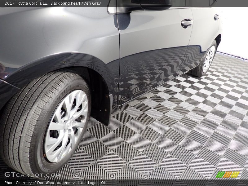 Black Sand Pearl / Ash Gray 2017 Toyota Corolla LE