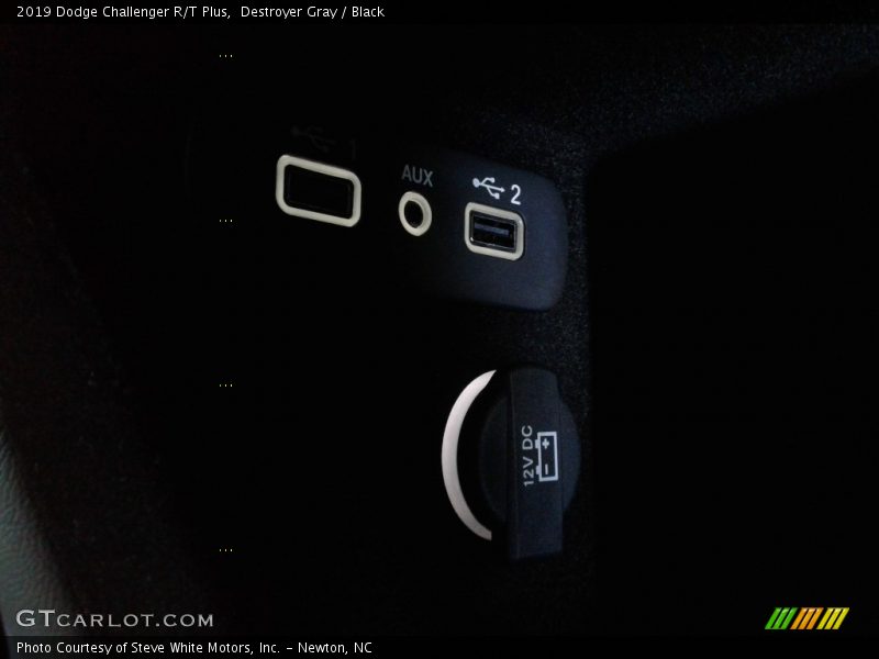 Destroyer Gray / Black 2019 Dodge Challenger R/T Plus