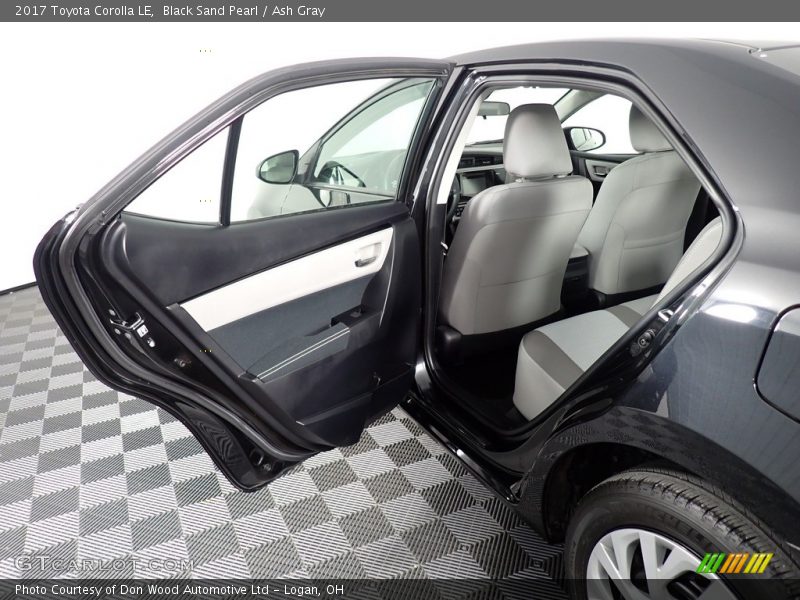 Black Sand Pearl / Ash Gray 2017 Toyota Corolla LE