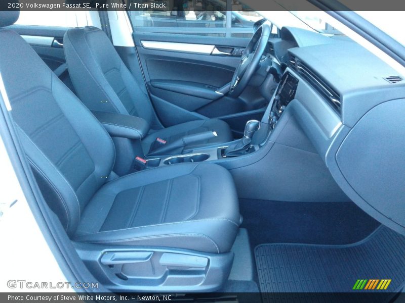 Front Seat of 2020 Passat SE