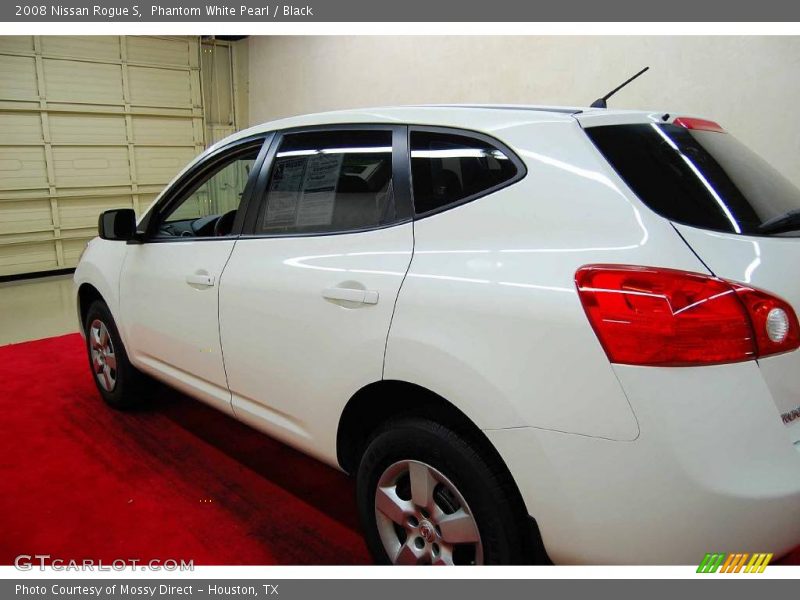 Phantom White Pearl / Black 2008 Nissan Rogue S