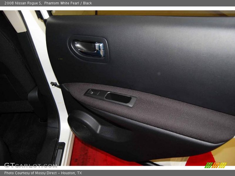 Phantom White Pearl / Black 2008 Nissan Rogue S