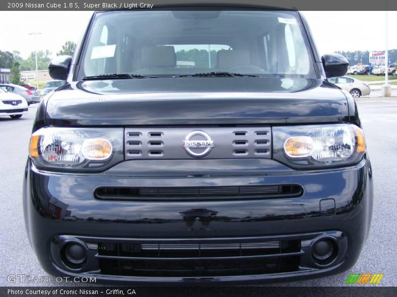 Super Black / Light Gray 2009 Nissan Cube 1.8 S