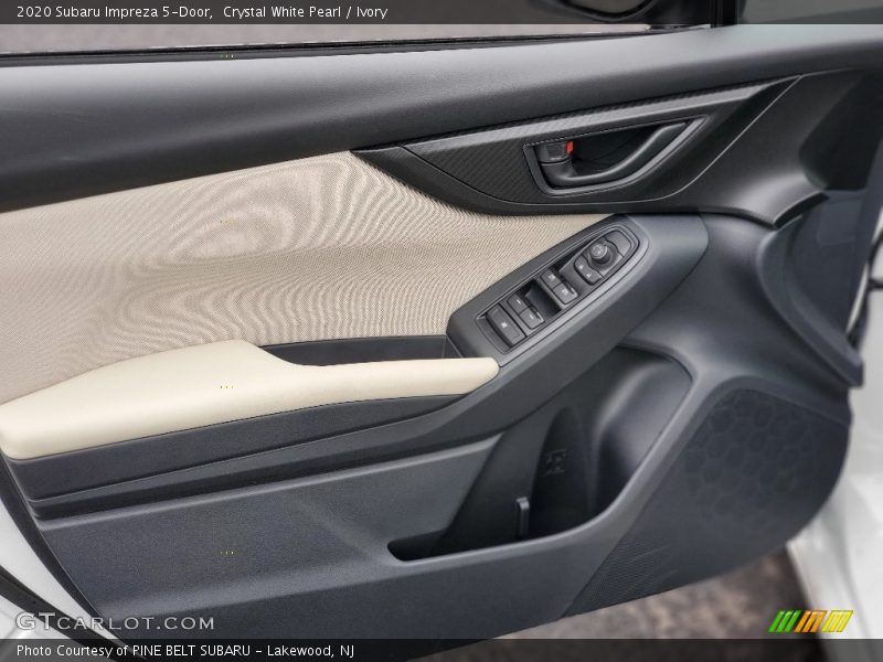 Crystal White Pearl / Ivory 2020 Subaru Impreza 5-Door
