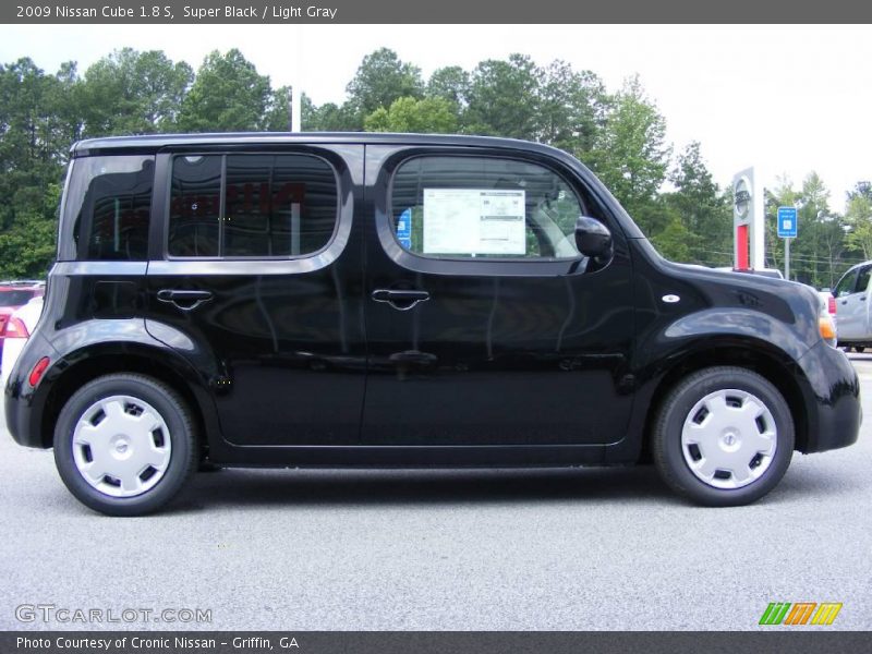 Super Black / Light Gray 2009 Nissan Cube 1.8 S