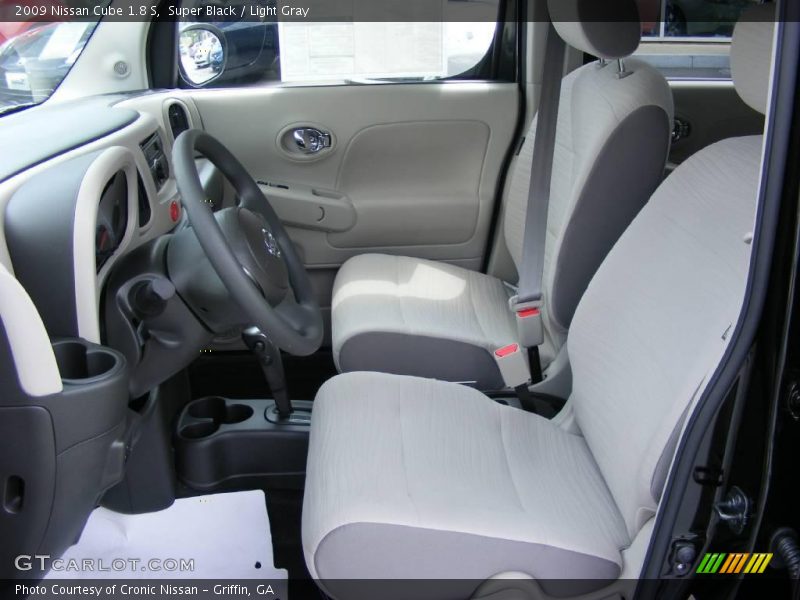 Super Black / Light Gray 2009 Nissan Cube 1.8 S
