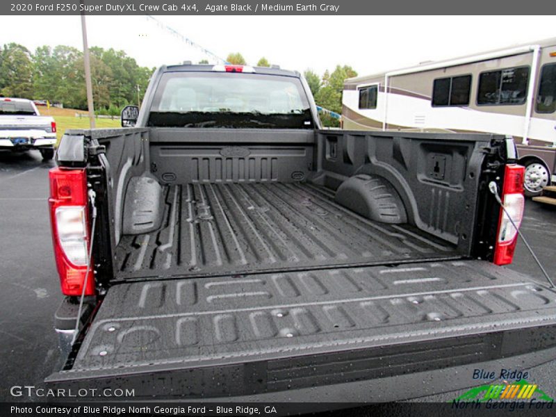 Agate Black / Medium Earth Gray 2020 Ford F250 Super Duty XL Crew Cab 4x4