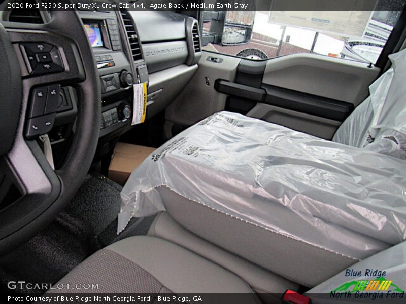 Agate Black / Medium Earth Gray 2020 Ford F250 Super Duty XL Crew Cab 4x4