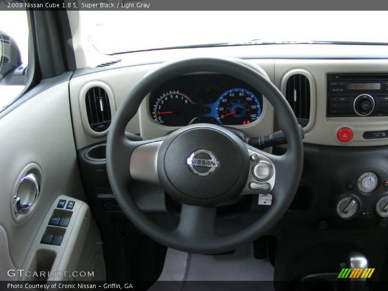 Super Black / Light Gray 2009 Nissan Cube 1.8 S