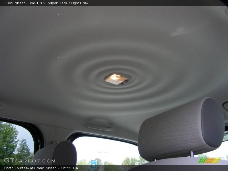 Super Black / Light Gray 2009 Nissan Cube 1.8 S