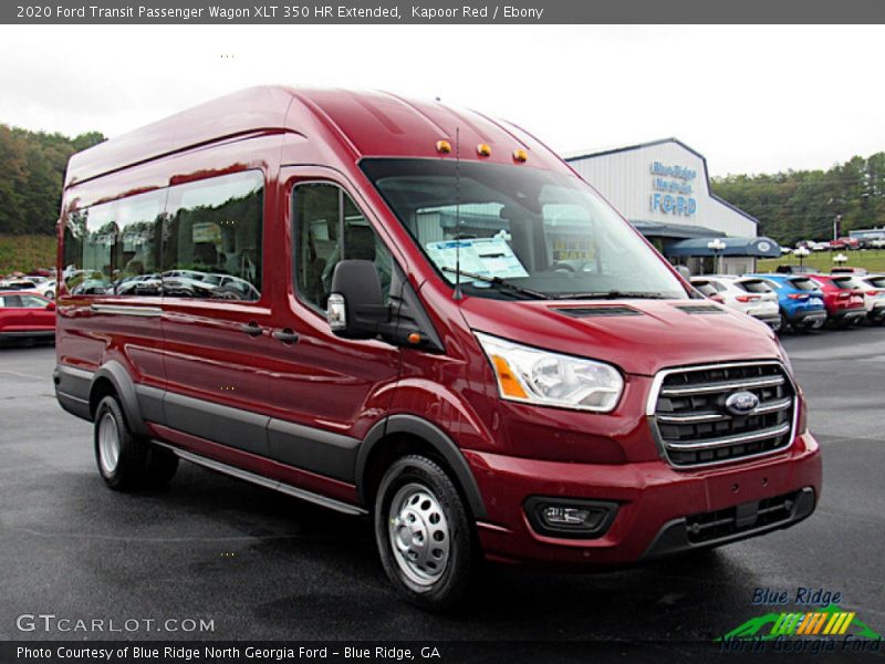 Front 3/4 View of 2020 Transit Passenger Wagon XLT 350 HR Extended