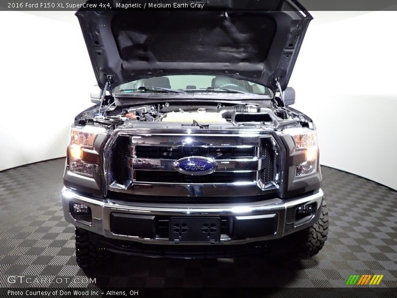 Magnetic / Medium Earth Gray 2016 Ford F150 XL SuperCrew 4x4