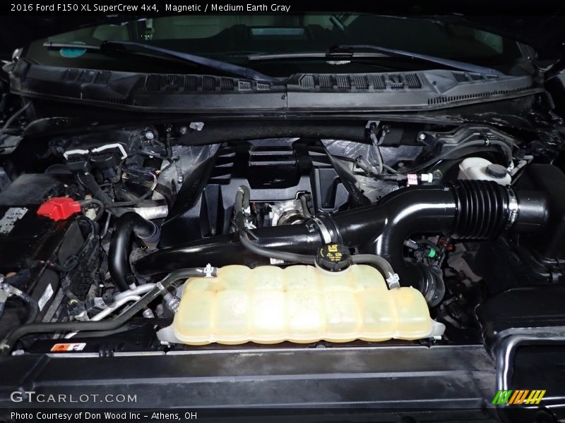 Magnetic / Medium Earth Gray 2016 Ford F150 XL SuperCrew 4x4