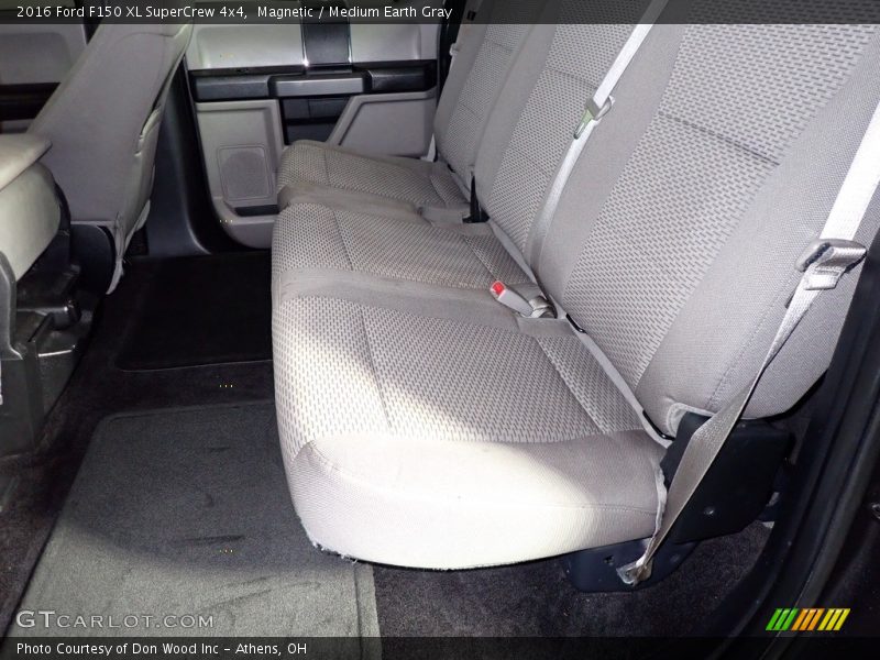 Magnetic / Medium Earth Gray 2016 Ford F150 XL SuperCrew 4x4