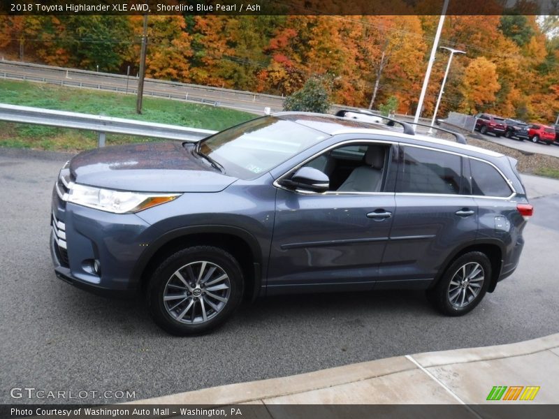 Front 3/4 View of 2018 Highlander XLE AWD