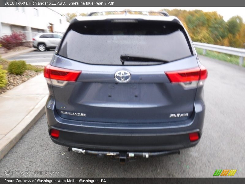 Shoreline Blue Pearl / Ash 2018 Toyota Highlander XLE AWD