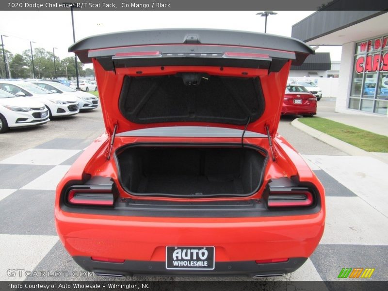 Go Mango / Black 2020 Dodge Challenger R/T Scat Pack