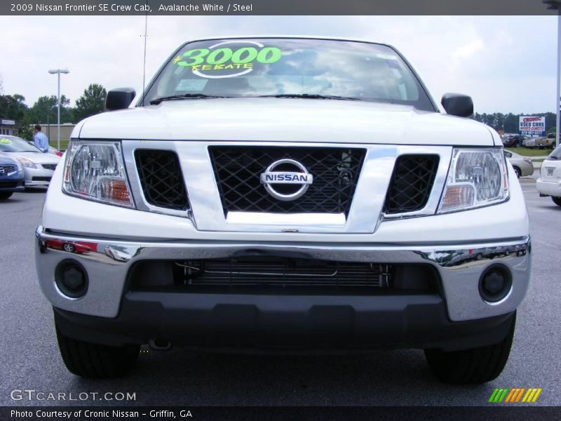 Avalanche White / Steel 2009 Nissan Frontier SE Crew Cab