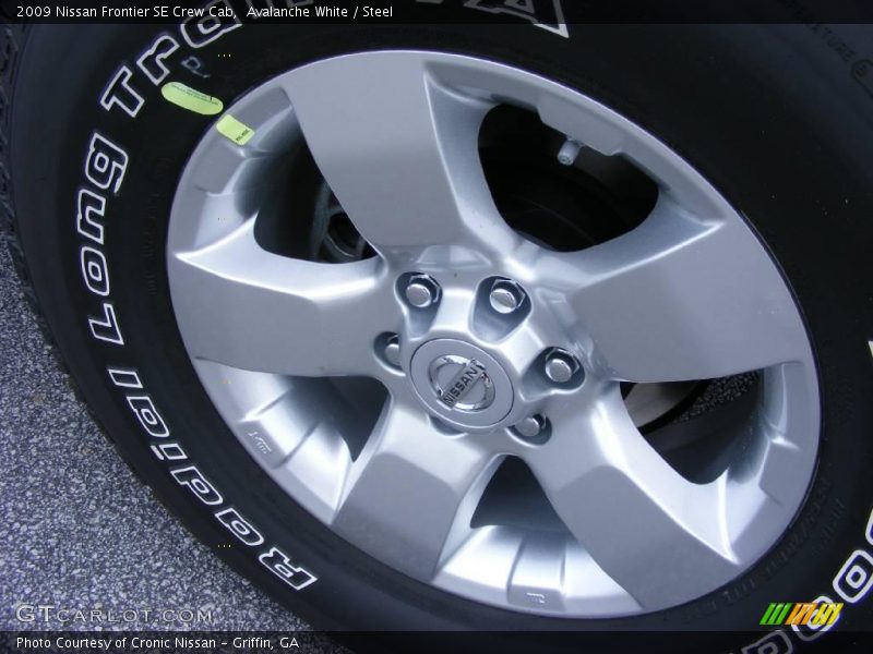 Avalanche White / Steel 2009 Nissan Frontier SE Crew Cab