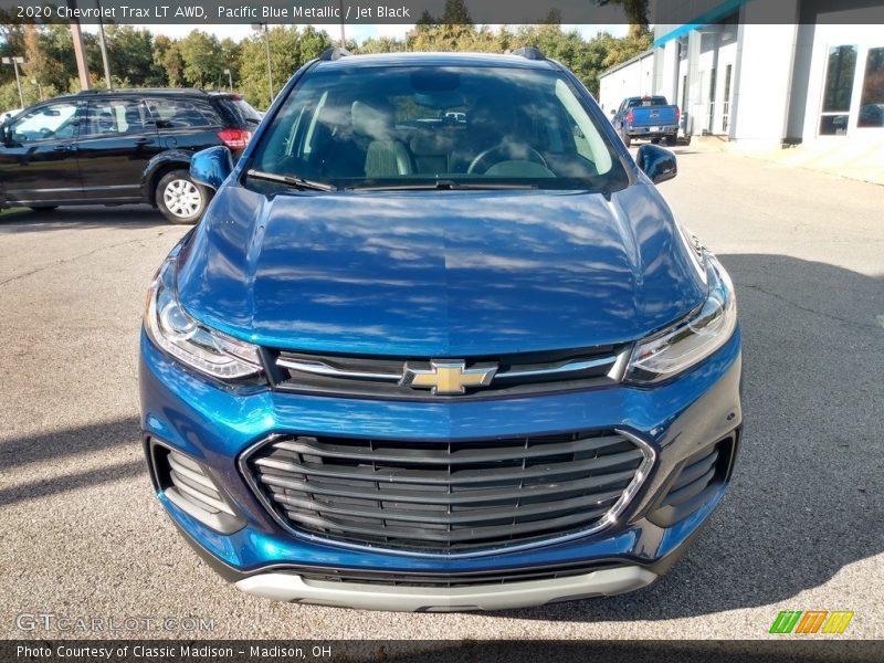 Pacific Blue Metallic / Jet Black 2020 Chevrolet Trax LT AWD