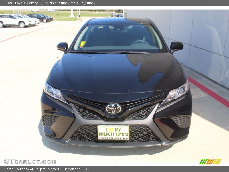 Midnight Black Metallic / Black 2020 Toyota Camry SE