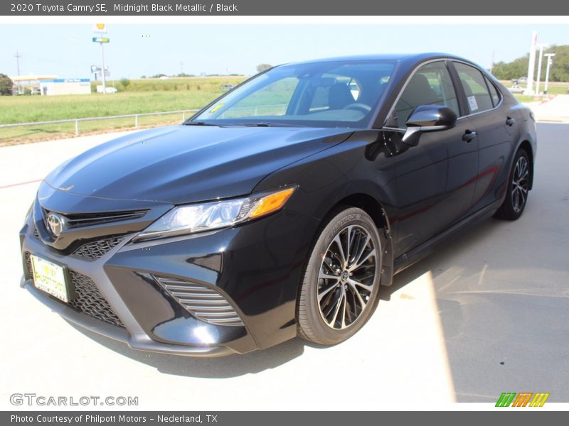 Midnight Black Metallic / Black 2020 Toyota Camry SE