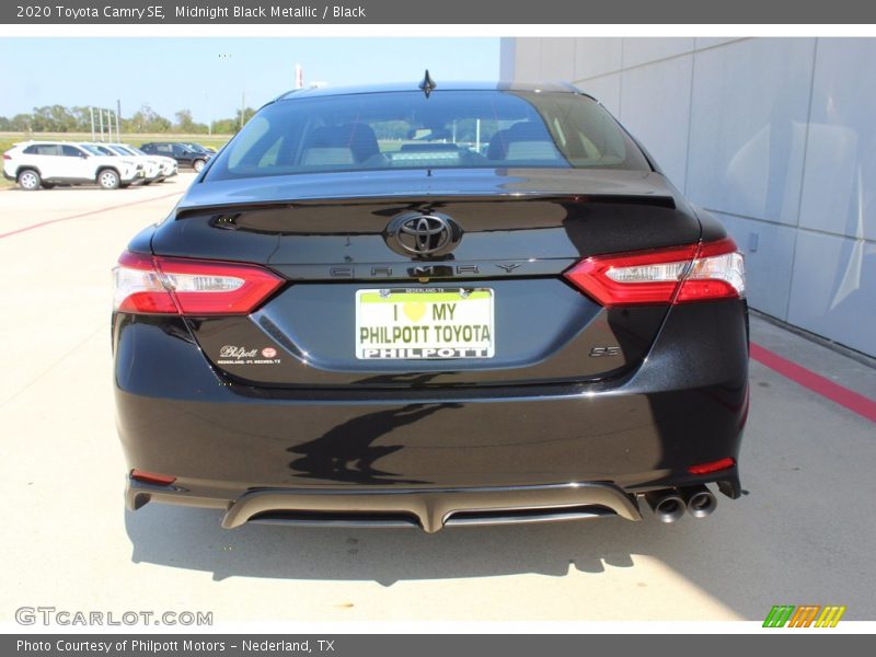 Midnight Black Metallic / Black 2020 Toyota Camry SE