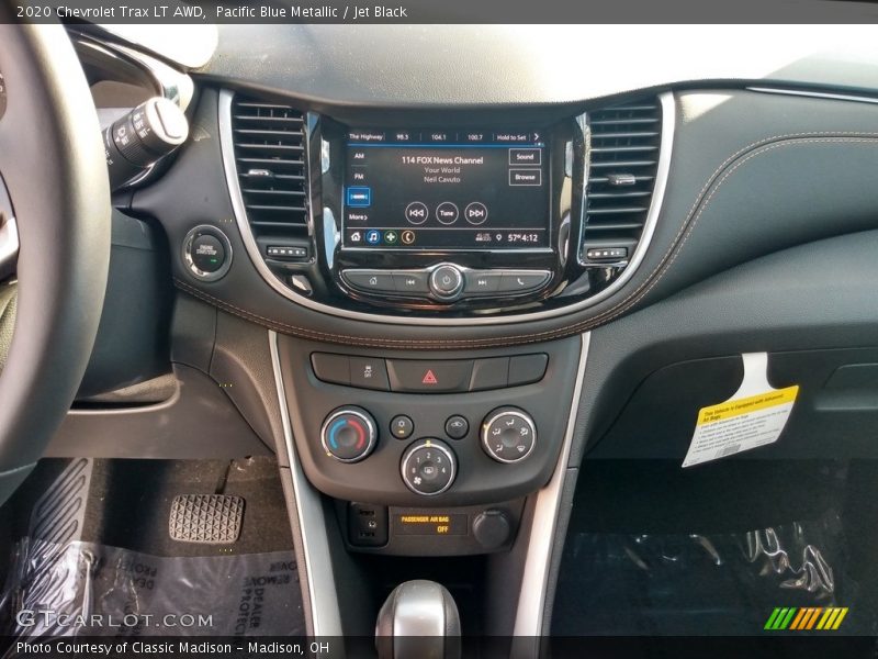 Pacific Blue Metallic / Jet Black 2020 Chevrolet Trax LT AWD