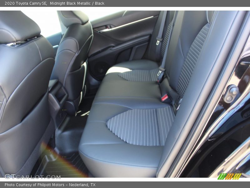 Midnight Black Metallic / Black 2020 Toyota Camry SE