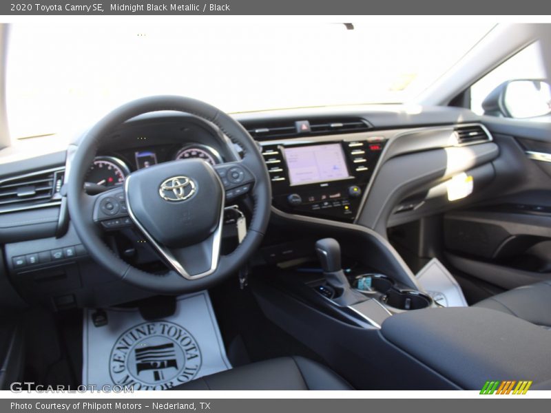 Midnight Black Metallic / Black 2020 Toyota Camry SE
