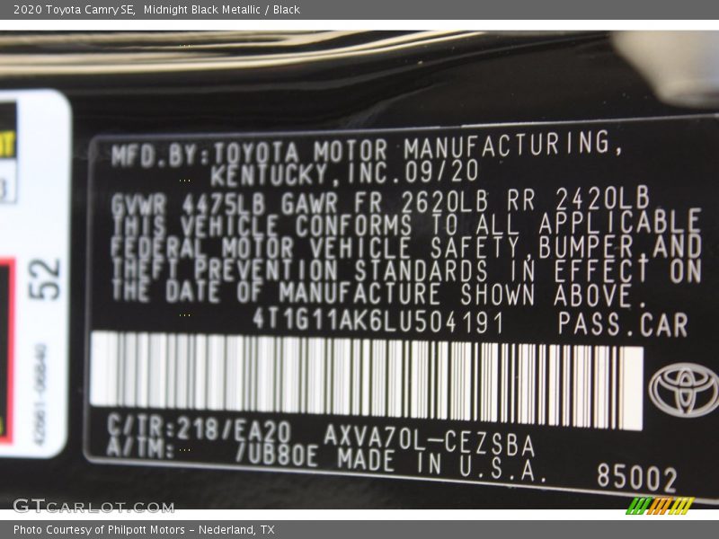 Midnight Black Metallic / Black 2020 Toyota Camry SE