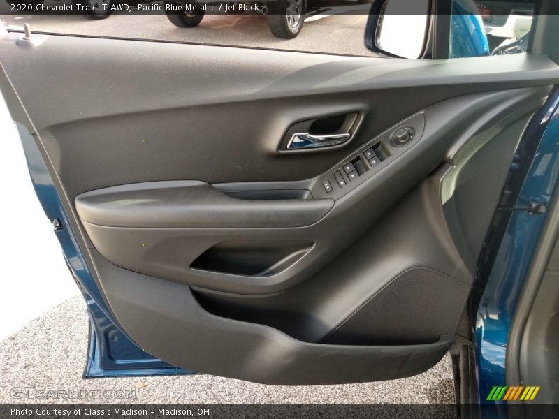 Pacific Blue Metallic / Jet Black 2020 Chevrolet Trax LT AWD