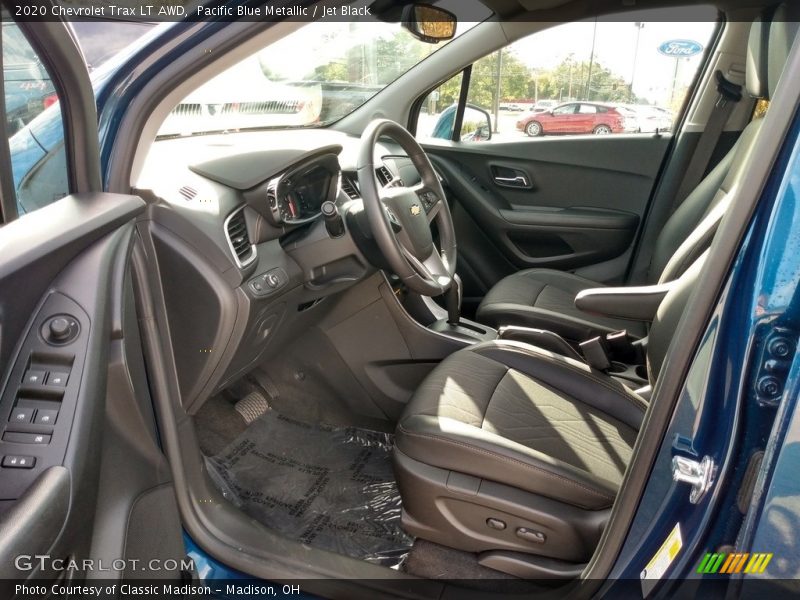 Pacific Blue Metallic / Jet Black 2020 Chevrolet Trax LT AWD