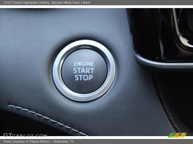 Blizzard White Pearl / Black 2020 Toyota Highlander Limited