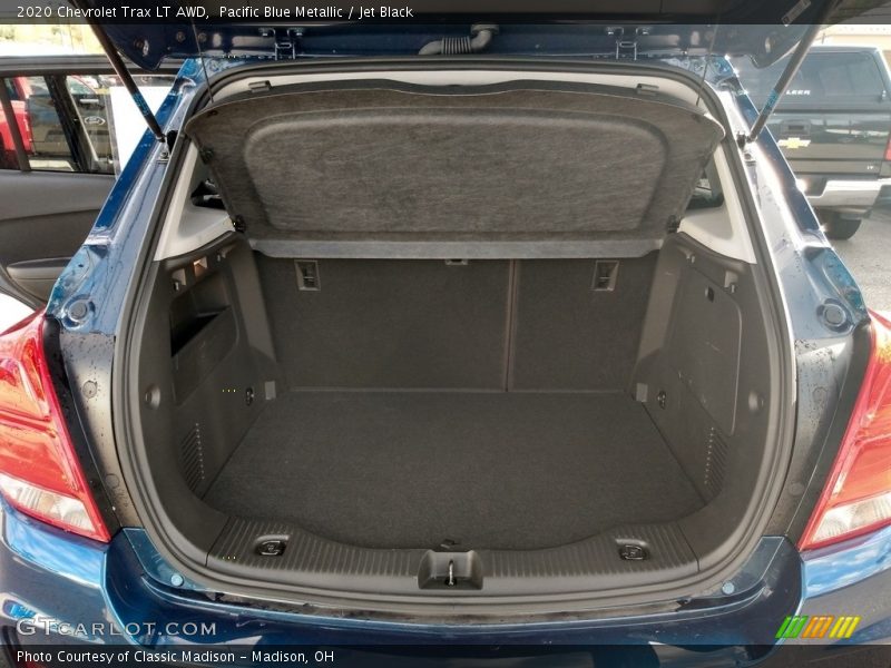 Pacific Blue Metallic / Jet Black 2020 Chevrolet Trax LT AWD
