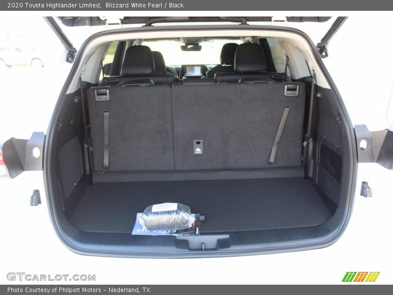 Blizzard White Pearl / Black 2020 Toyota Highlander Limited