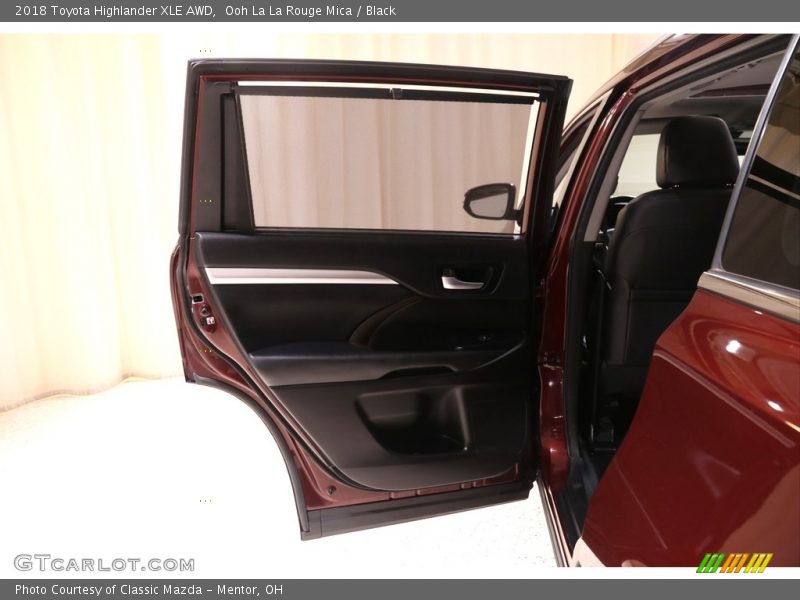 Ooh La La Rouge Mica / Black 2018 Toyota Highlander XLE AWD