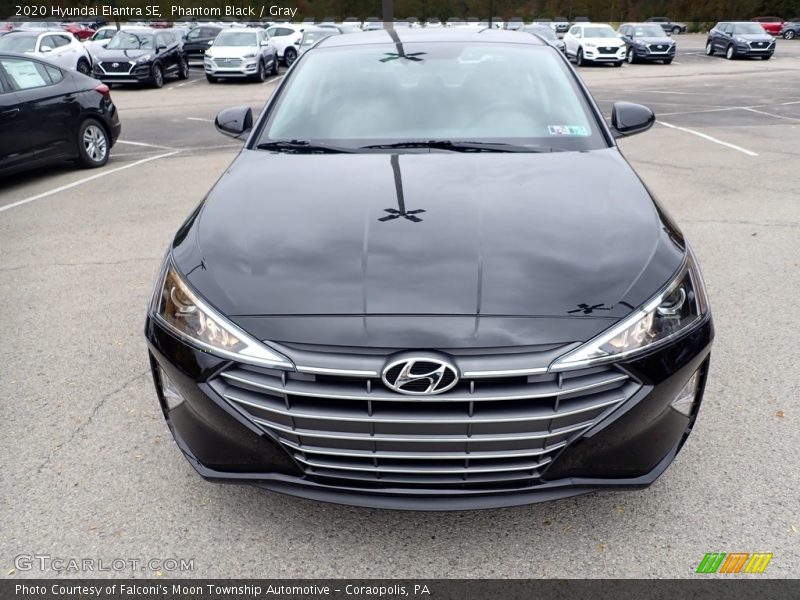 Phantom Black / Gray 2020 Hyundai Elantra SE