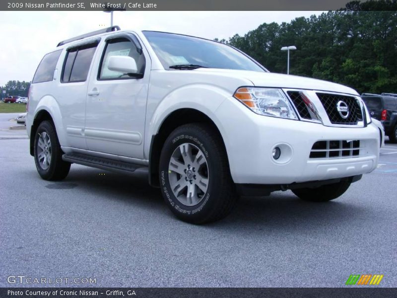 White Frost / Cafe Latte 2009 Nissan Pathfinder SE
