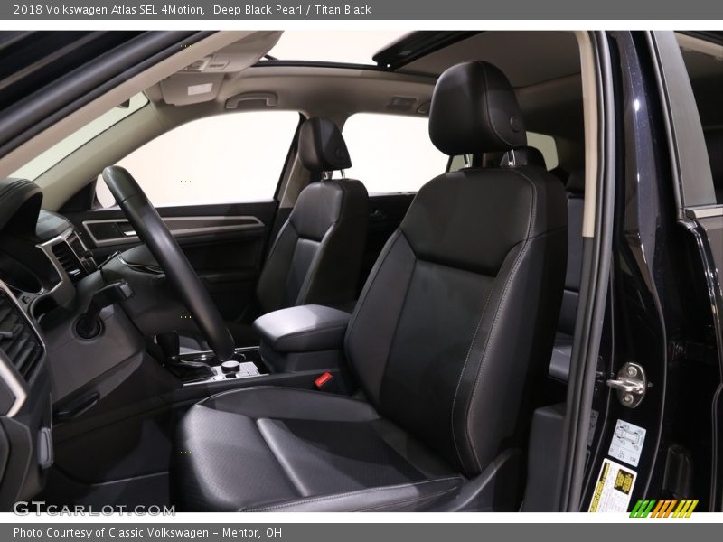 Front Seat of 2018 Atlas SEL 4Motion