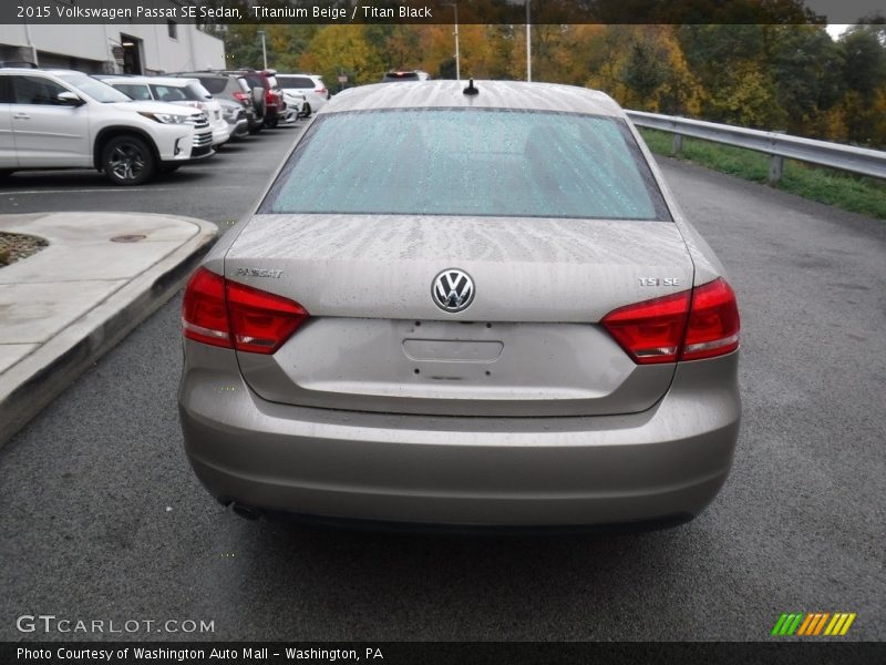 Titanium Beige / Titan Black 2015 Volkswagen Passat SE Sedan
