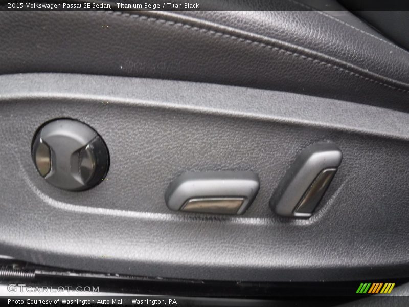 Titanium Beige / Titan Black 2015 Volkswagen Passat SE Sedan
