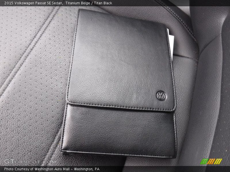 Titanium Beige / Titan Black 2015 Volkswagen Passat SE Sedan