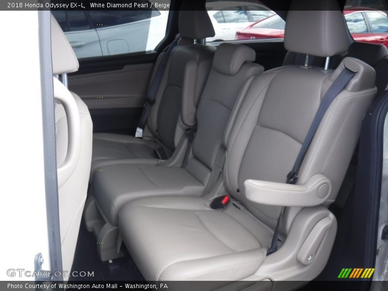 White Diamond Pearl / Beige 2018 Honda Odyssey EX-L