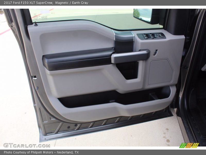 Magnetic / Earth Gray 2017 Ford F150 XLT SuperCrew