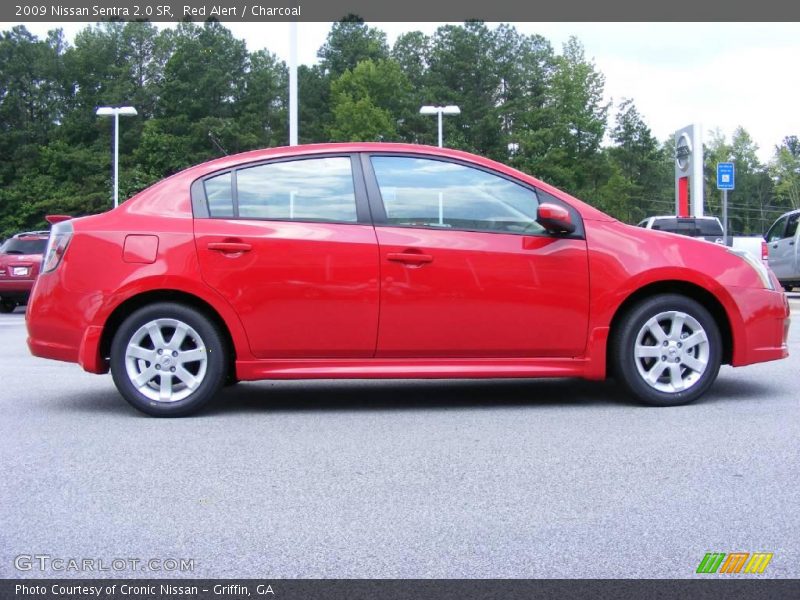 Red Alert / Charcoal 2009 Nissan Sentra 2.0 SR